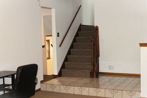 Tiny photo for 10013 S Menard Avenue, Oak Lawn, IL 60453 (MLS # 12635150)