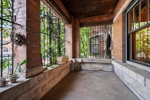 Tiny photo for 5502 S HYDE PARK Boulevard #1, Chicago, IL 60637 (MLS # 12454747)