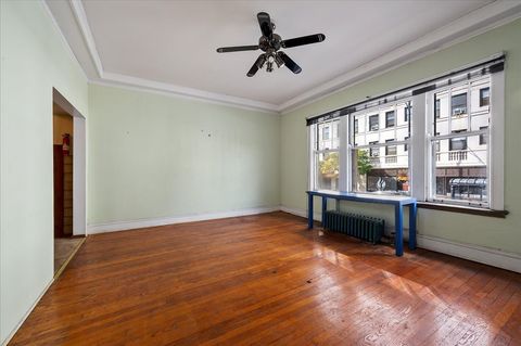 Tiny photo for 5502 S HYDE PARK Boulevard #1, Chicago, IL 60637 (MLS # 12454747)