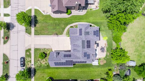 Tiny photo for 4146 Cardinal Court, Northbrook, IL 60062 (MLS # 12404913)