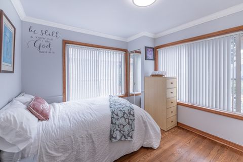 Tiny photo for 8708 Central Avenue, Morton Grove, IL 60053 (MLS # 12477117)