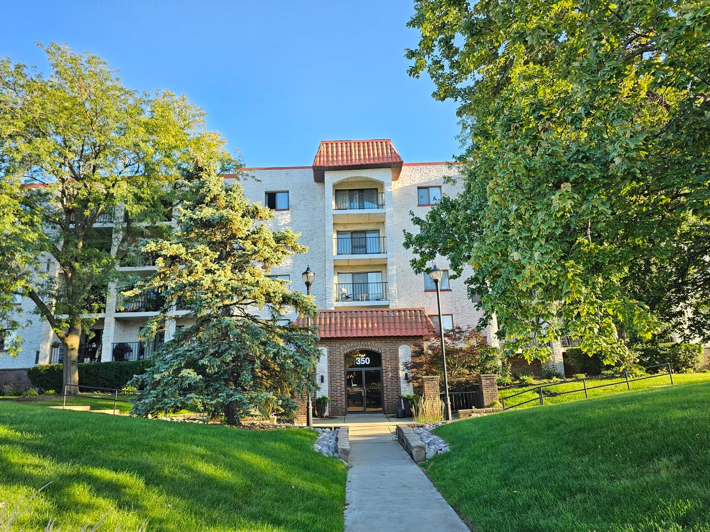 350 Plum Creek Drive 305