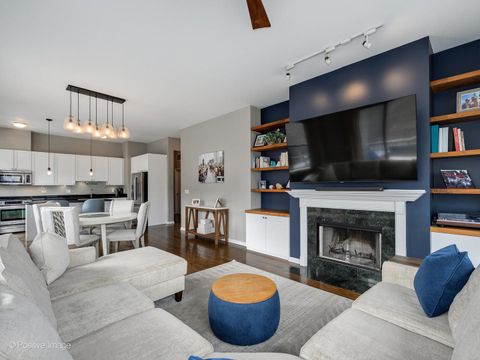 Tiny photo for 3118 N Lincoln Avenue #4A, Chicago, IL 60657 (MLS # 12499667)