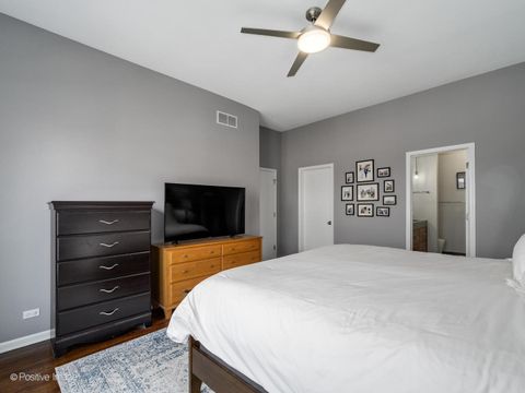 Tiny photo for 3118 N Lincoln Avenue #4A, Chicago, IL 60657 (MLS # 12499667)
