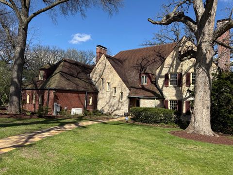 2221 Twin Oak Road, Peru, IL 61354 - #: 12277638