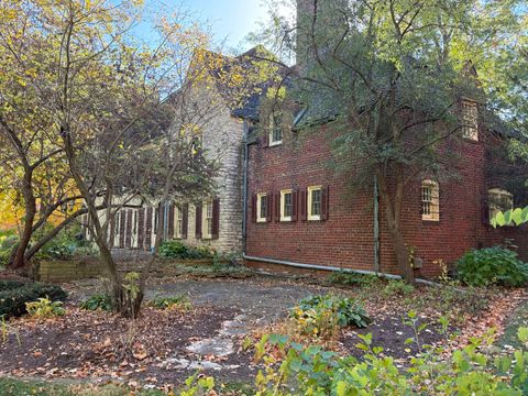 Tiny photo for 2221 Twin Oak Road, Peru, IL 61354 (MLS # 12277638)