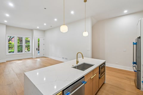 Tiny photo for 3644 W Cornelia Avenue #1, Chicago, IL 60618 (MLS # 12596160)