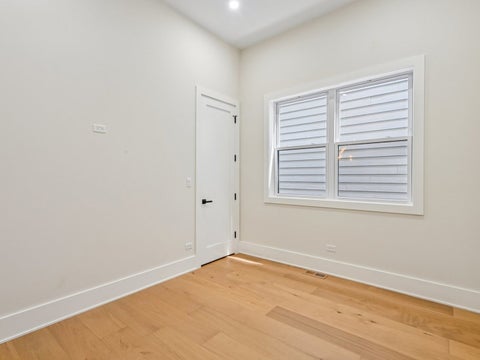 Tiny photo for 3644 W Cornelia Avenue #1, Chicago, IL 60618 (MLS # 12596160)