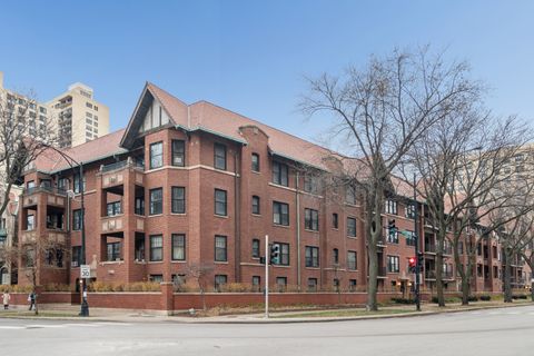 Tiny photo for 1633 E Hyde Park Boulevard #3D, Chicago, IL 60615 (MLS # 12583647)