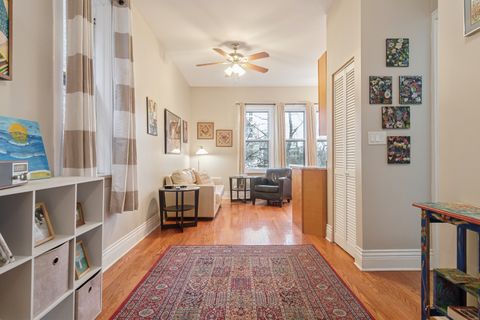 Tiny photo for 1633 E Hyde Park Boulevard #3D, Chicago, IL 60615 (MLS # 12583647)