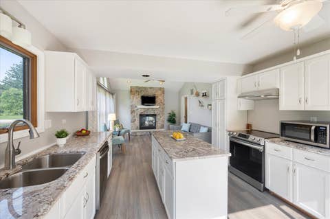 Tiny photo for 16W661 White Pine Road, Bensenville, IL 60106 (MLS # 12700843)