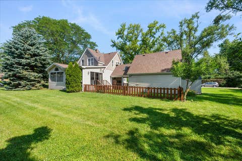 Tiny photo for 16W661 White Pine Road, Bensenville, IL 60106 (MLS # 12700843)