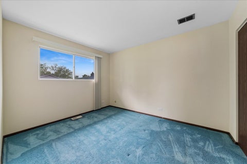 Tiny photo for 715 Newport ST N, Roselle, IL 60172 (MLS # 12665554)