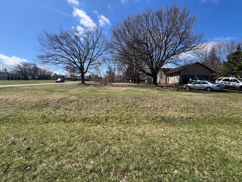 990 Holiday Drive Lake Holiday IL 60548