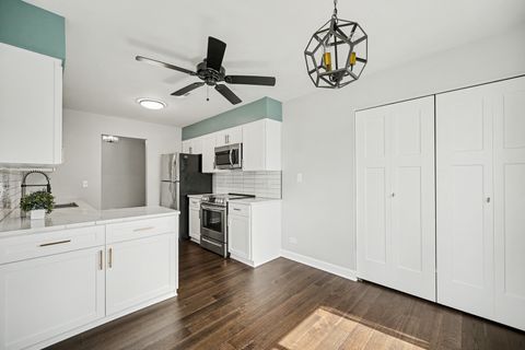 Tiny photo for 27W685 GRASMERE Drive #1808, Winfield, IL 60190 (MLS # 12620964)