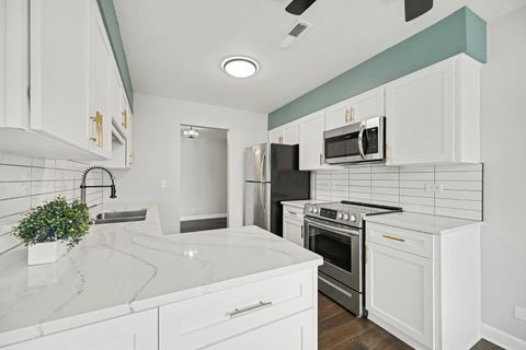 Tiny photo for 27W685 GRASMERE Drive #1808, Winfield, IL 60190 (MLS # 12620964)