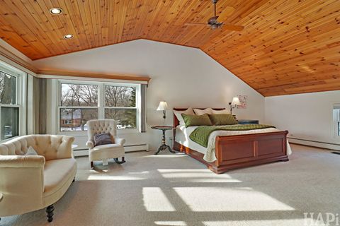 Tiny photo for 840 Hawthorne Lane, Libertyville, IL 60048 (MLS # 12549664)