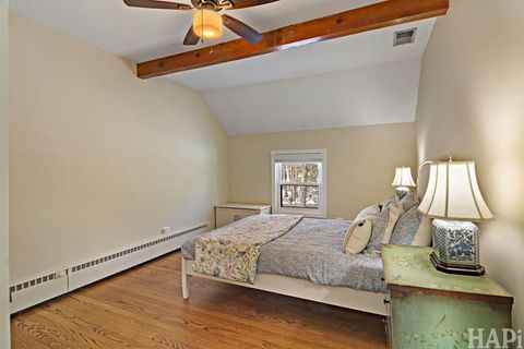 Tiny photo for 840 Hawthorne Lane, Libertyville, IL 60048 (MLS # 12549664)