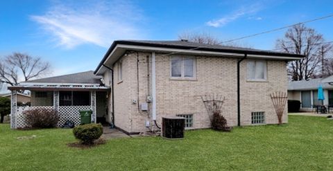 Tiny photo for 9536 S Kenneth Avenue, Oak Lawn, IL 60453 (MLS # 12560938)