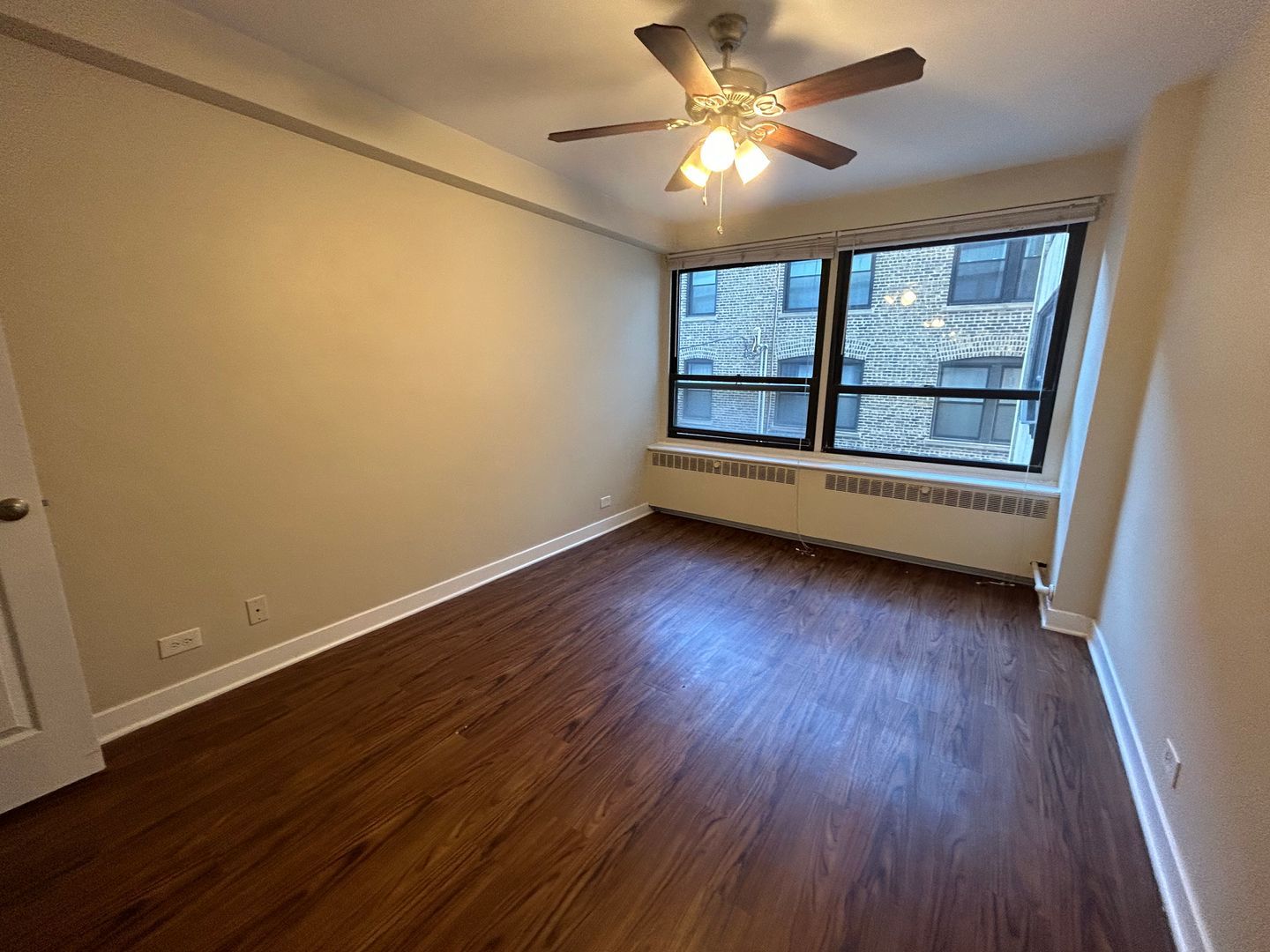 4180 N Marine Drive 209