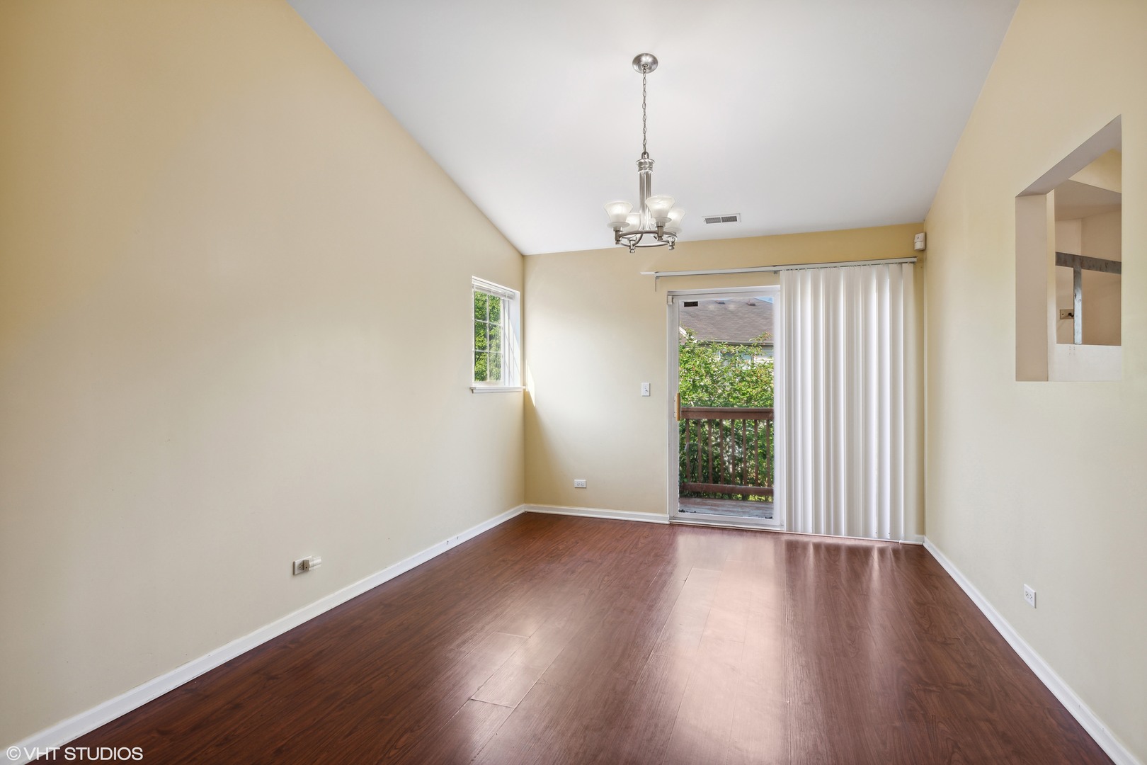 3628 Roanoke Avenue 3628