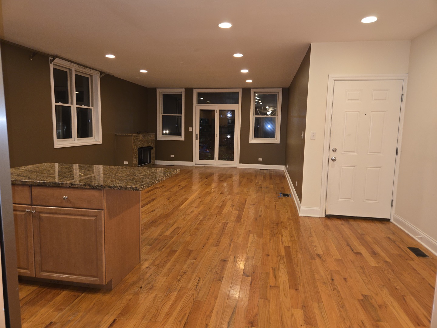 6736 S Merrill Avenue 1N