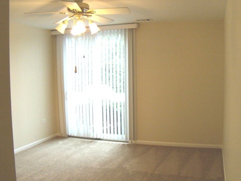 Tiny photo for 125 Acacia Circle #112, Indian Head Park, IL 60525 (MLS # 12767557)
