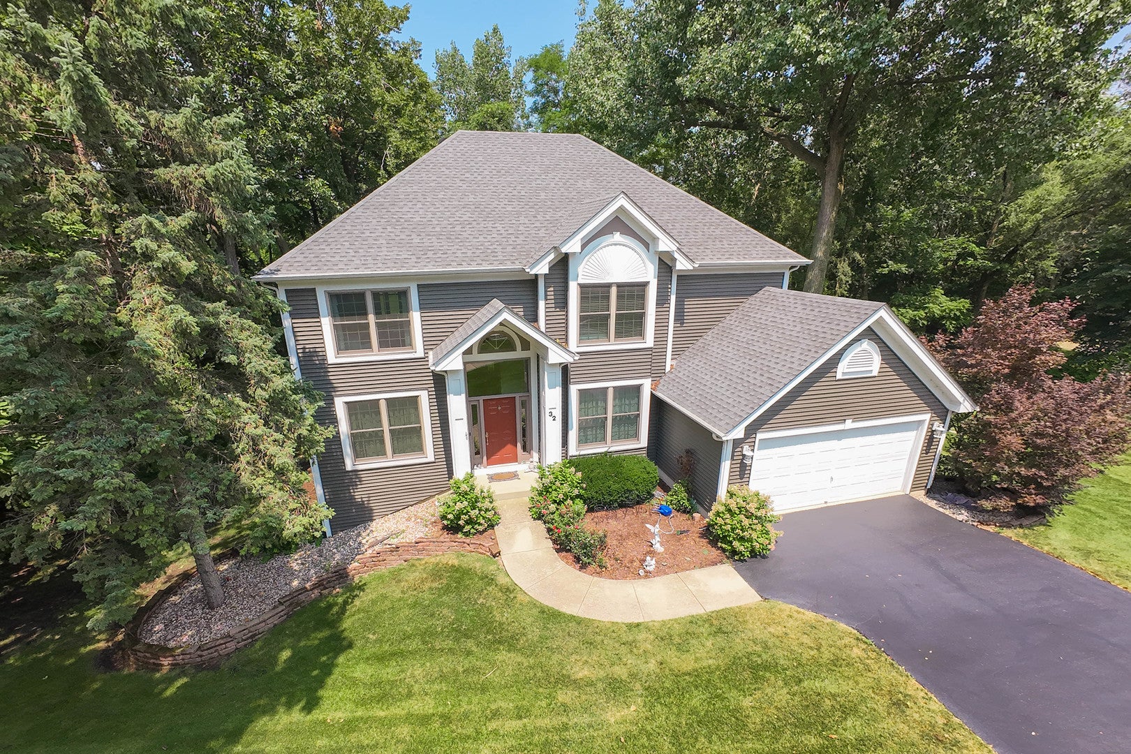 32 Riverbend Road