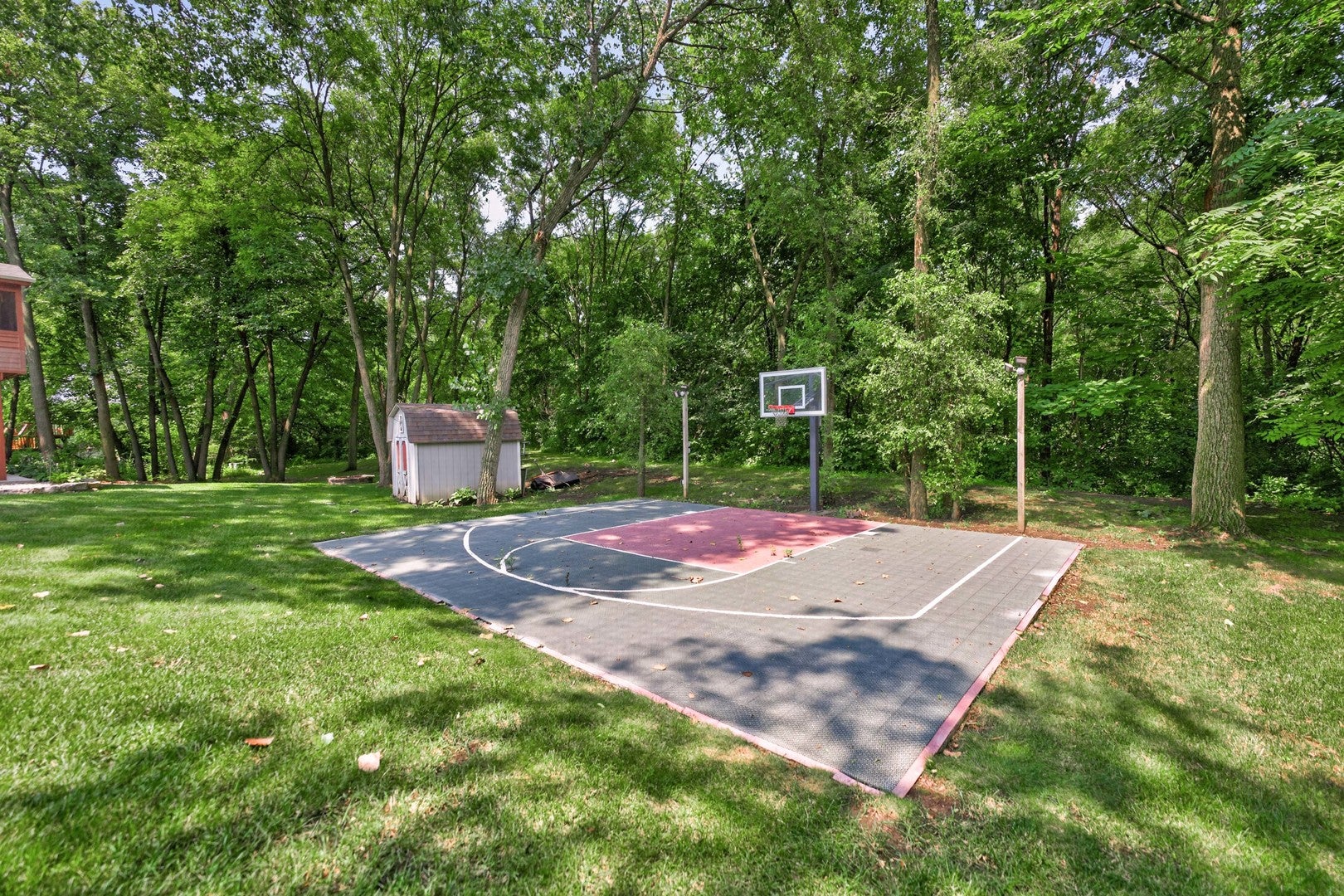 32 Riverbend Road