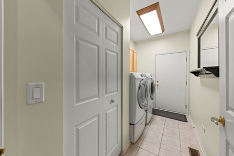 Tiny photo for 16174 Seneca Lake Circle, Crest Hill, IL 60403 (MLS # 12531173)