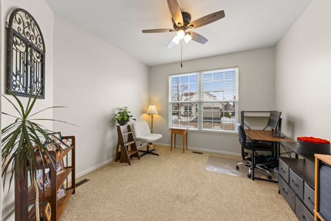 Tiny photo for 16174 Seneca Lake Circle, Crest Hill, IL 60403 (MLS # 12531173)