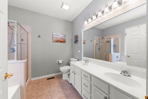 Tiny photo for 16174 Seneca Lake Circle, Crest Hill, IL 60403 (MLS # 12531173)