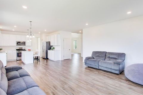 Tiny photo for 2058 Ingemunson Lane, Yorkville, IL 60560 (MLS # 12497869)