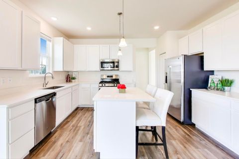 Tiny photo for 2058 Ingemunson Lane, Yorkville, IL 60560 (MLS # 12497869)