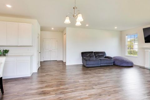 Tiny photo for 2058 Ingemunson Lane, Yorkville, IL 60560 (MLS # 12497869)
