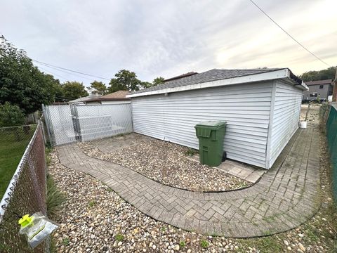 Tiny photo for 8737 S Richmond Avenue, Evergreen Park, IL 60805 (MLS # 12631007)