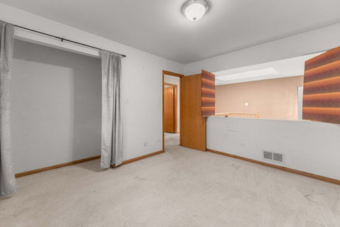 Tiny photo for 230 Lakeview Court, Steger, IL 60475 (MLS # 12725783)