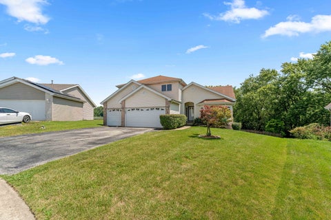 Photo of 230 Lakeview Court, Steger, IL 60475 (MLS # 12725783)