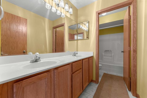 Tiny photo for 230 Lakeview Court, Steger, IL 60475 (MLS # 12725783)