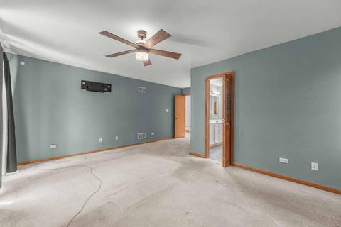 Tiny photo for 230 Lakeview Court, Steger, IL 60475 (MLS # 12725783)