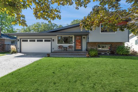 422 NORTHGATE Road Lindenhurst IL 60046