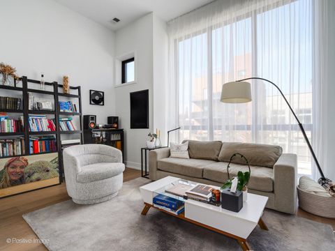 Tiny photo for 1537 W Pearson Street #2, Chicago, IL 60642 (MLS # 12600627)