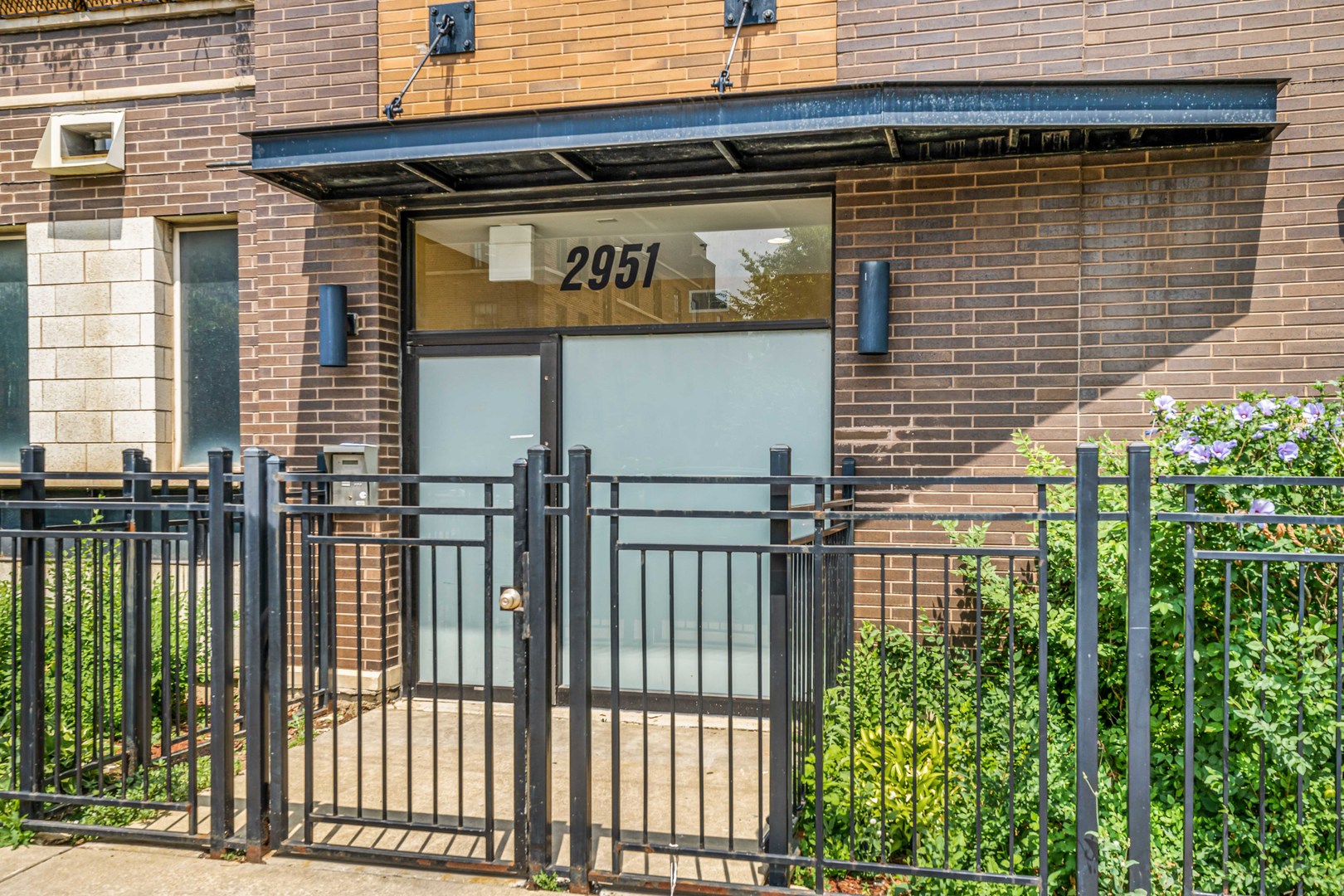 2951 N Clybourn Avenue 406