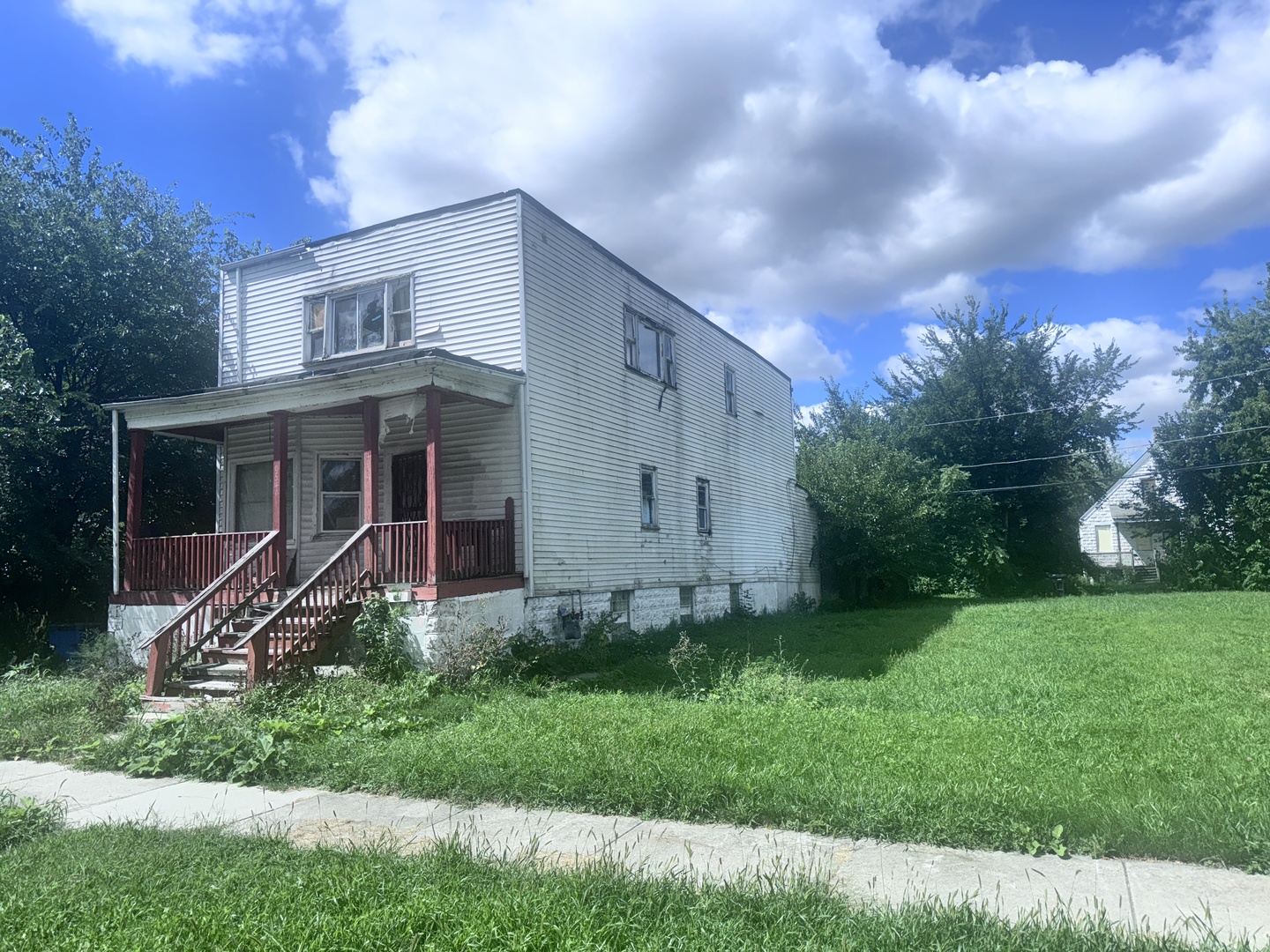 10540 S Lafayette Avenue