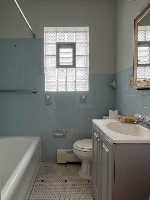Tiny photo for 5135 S Kenwood Avenue #507, Chicago, IL 60615 (MLS # 12712813)