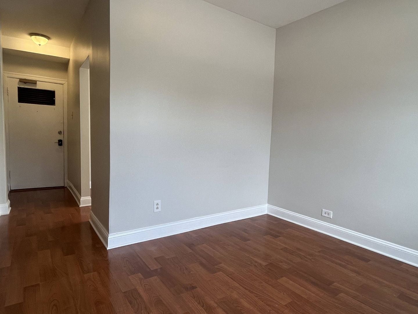5135 S Kenwood Avenue 507