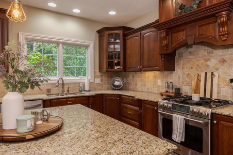 Tiny photo for 2809 Alana Way, Bloomington, IL 61704 (MLS # 12402117)