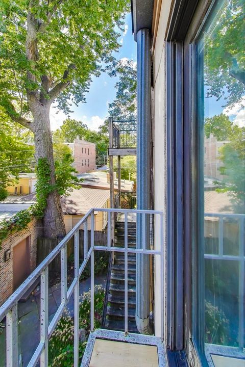 Tiny photo for 907-909 W Webster Avenue, Chicago, IL 60614 (MLS # 12493988)