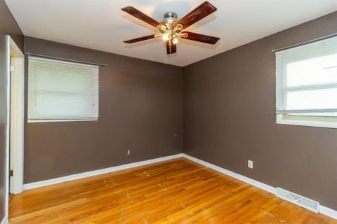 Tiny photo for 303 Hough Drive, Machesney Park, IL 61115 (MLS # 12739193)