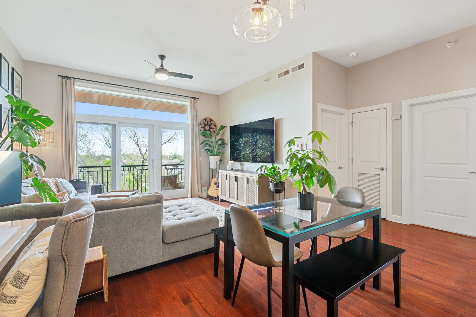 1210 N Foxdale Drive 2-307